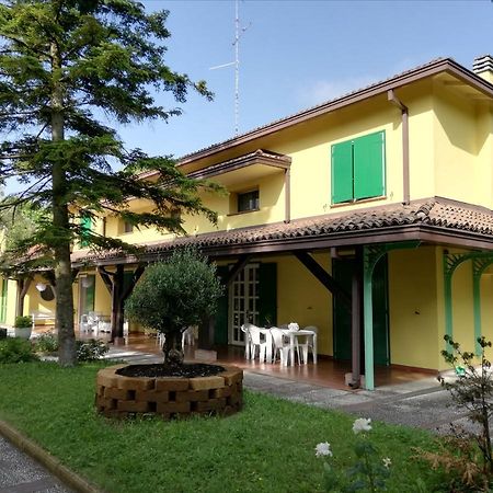 B&B Villa Dei Cigni Reali Carpi Bagian luar foto