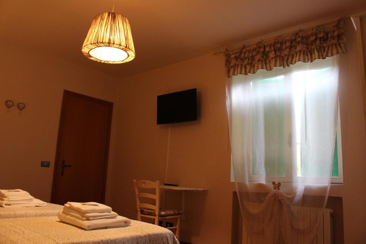 B&B Villa Dei Cigni Reali Carpi Bagian luar foto