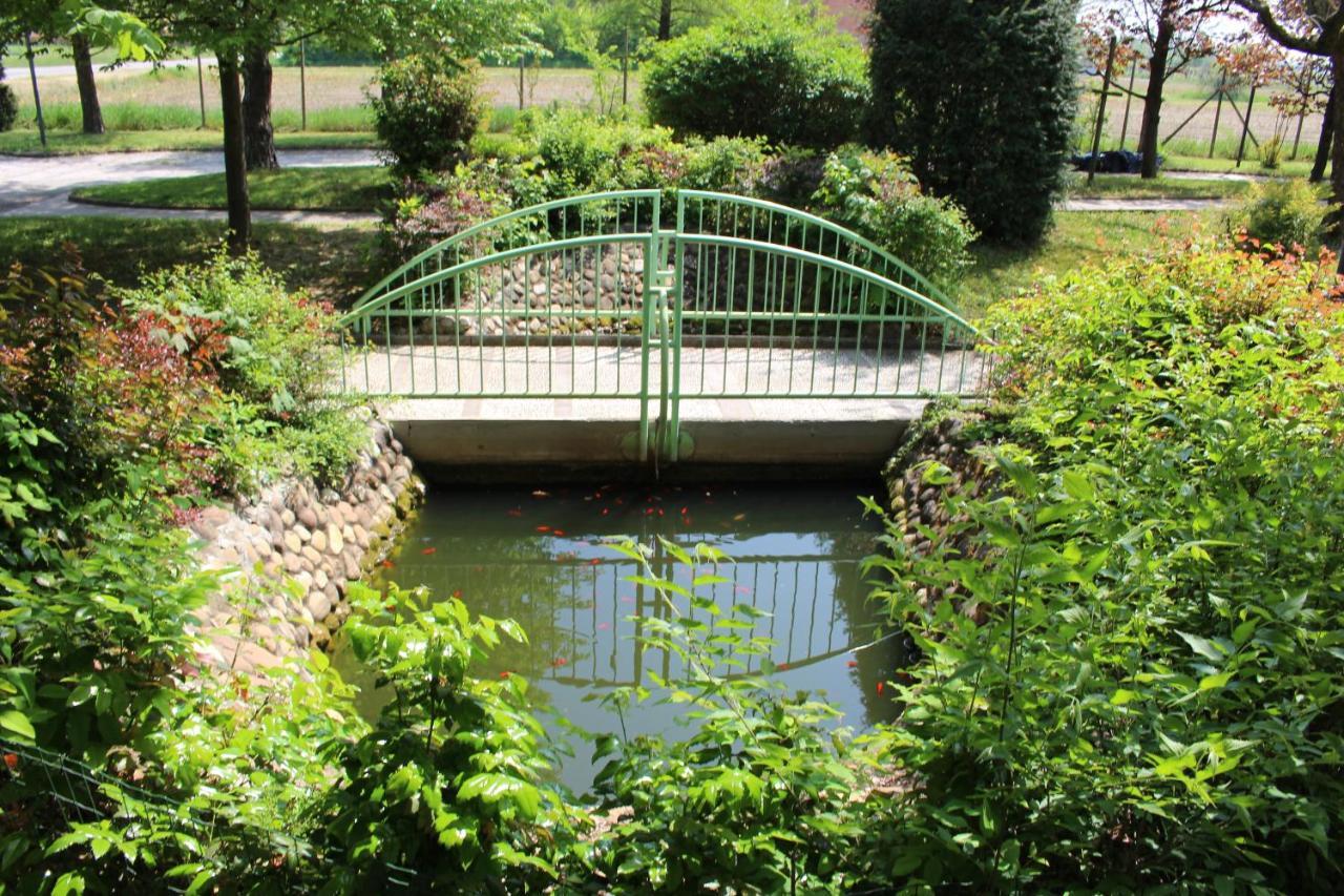 B&B Villa Dei Cigni Reali Carpi Bagian luar foto