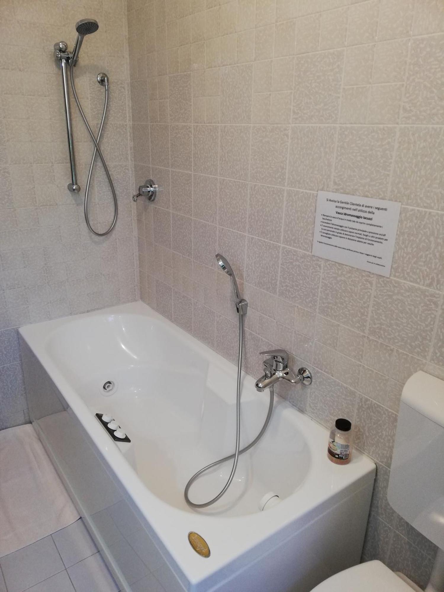 B&B Villa Dei Cigni Reali Carpi Ruang foto